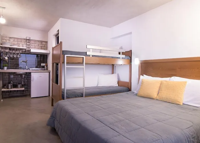 Erifili At Agora & *