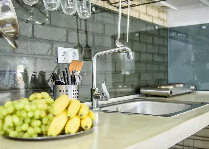 Erifili At Agora & Sárti