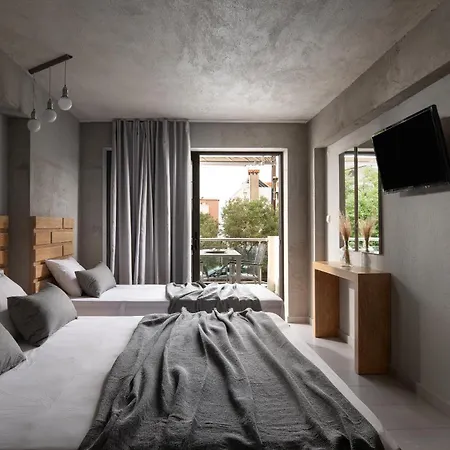 Erifili At Agora & * Sarti