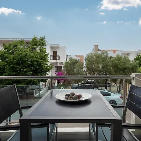 Erifili At Agora & *