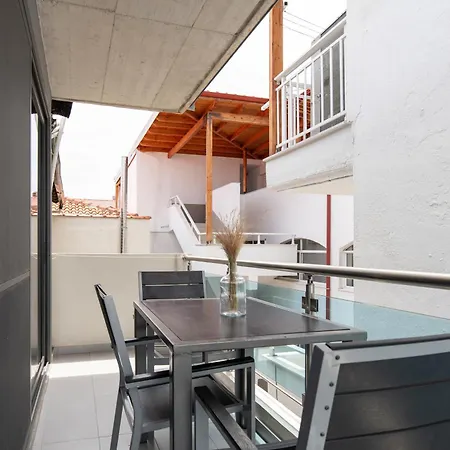 Erifili At Agora & *